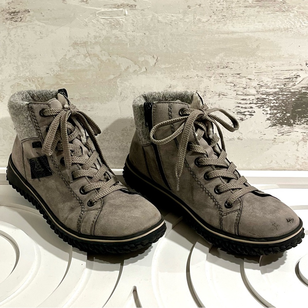 RIEKER Womens CORDULA Gray Faux Suede Ankle Boots 38EU/7US Fleece Lined Side Zip
